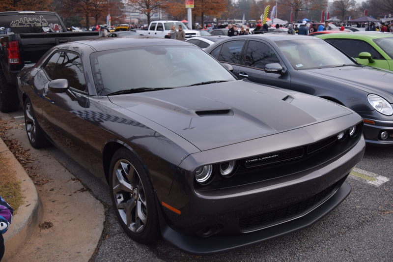 Illustration for article titled I went to Caffeine and Octane this morning and walked around some Challengers ...